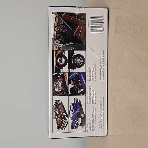 New Sealed-Revell "Ed Roth" Big Daddy-1957 Chevy Bel-Air Model Car Kit - Picture 4 of 6